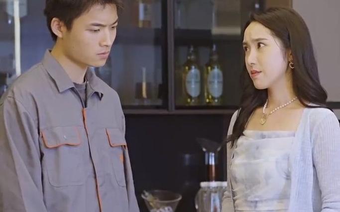 成為快遞員后，我有了七個(gè)老婆(全集)